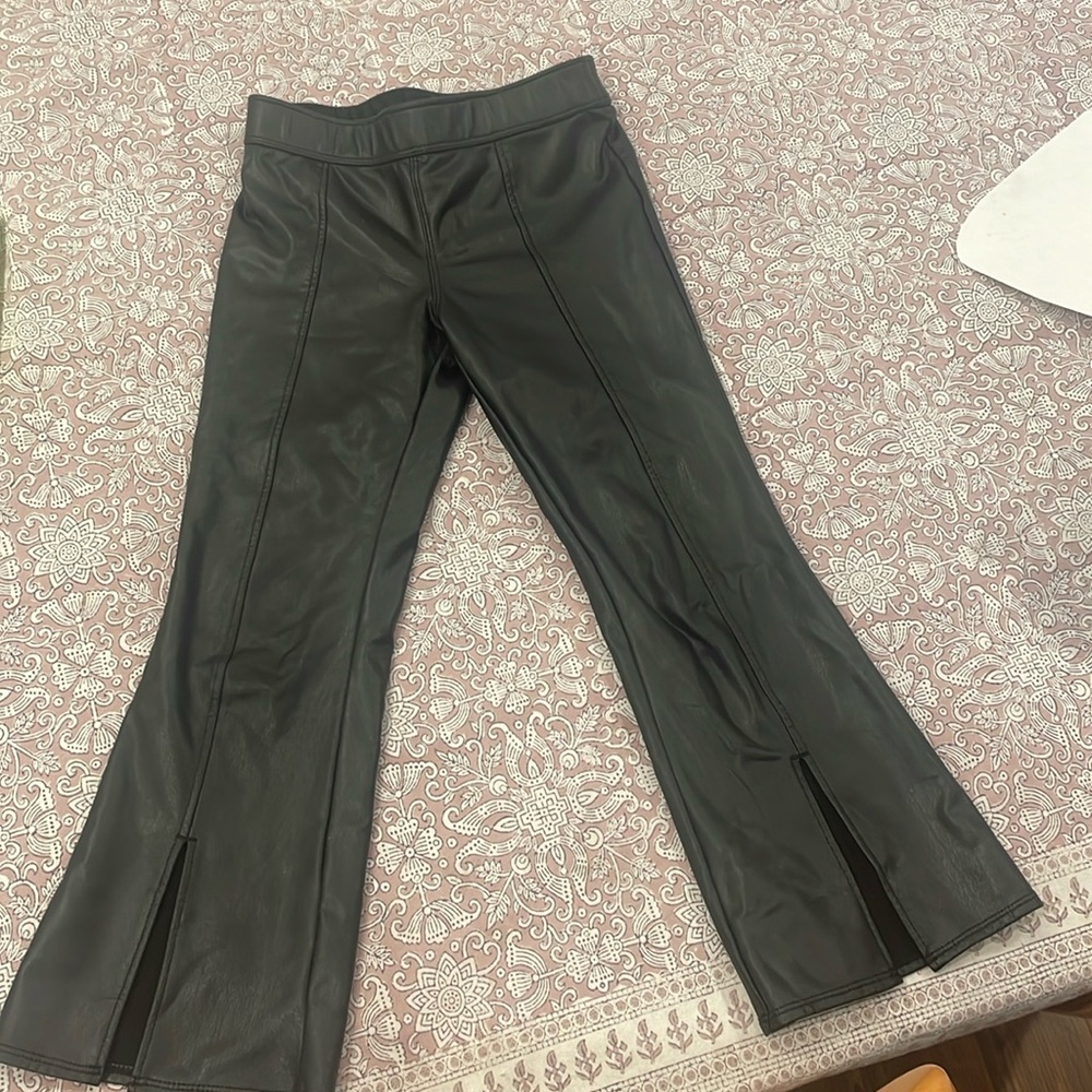 Girls Abercrombie size 5/6 faux leather flare pants